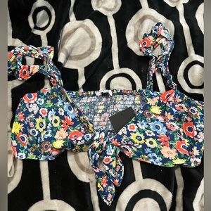 NWT fashion nova floral crop top